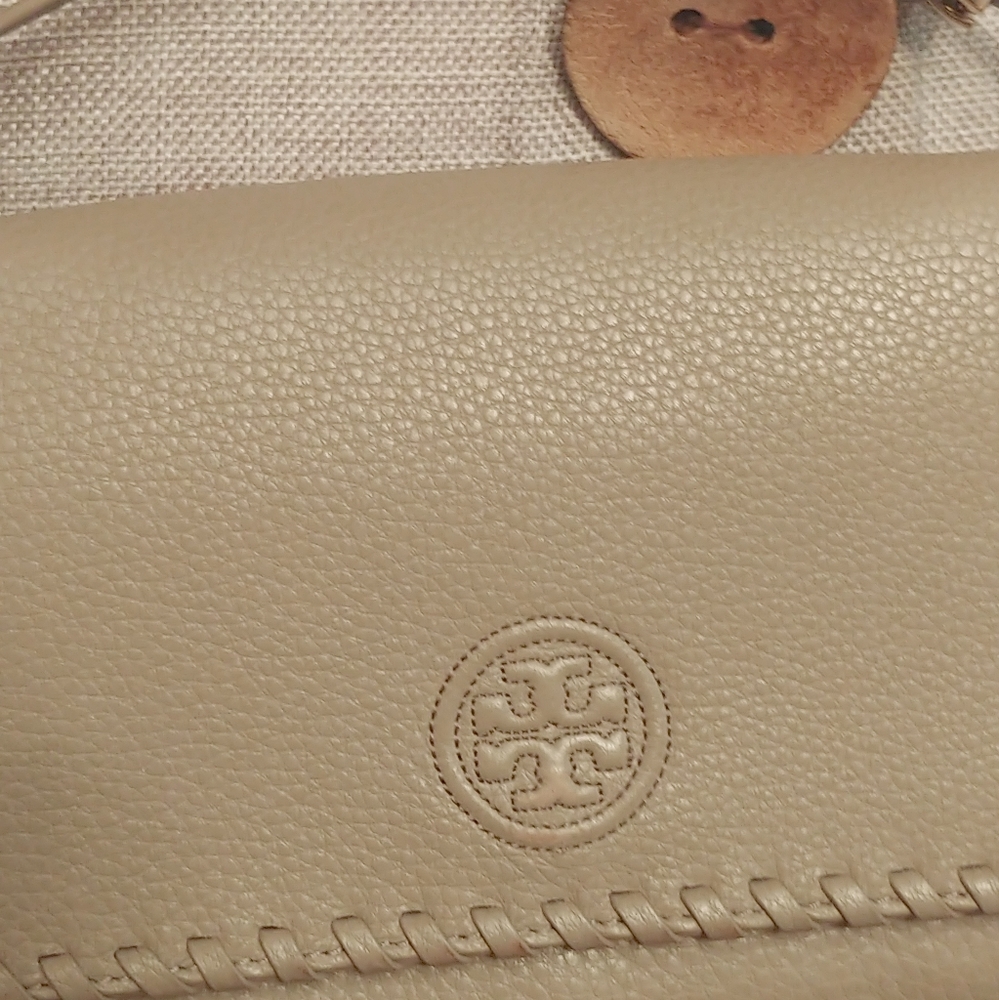 Tory Burch wallet